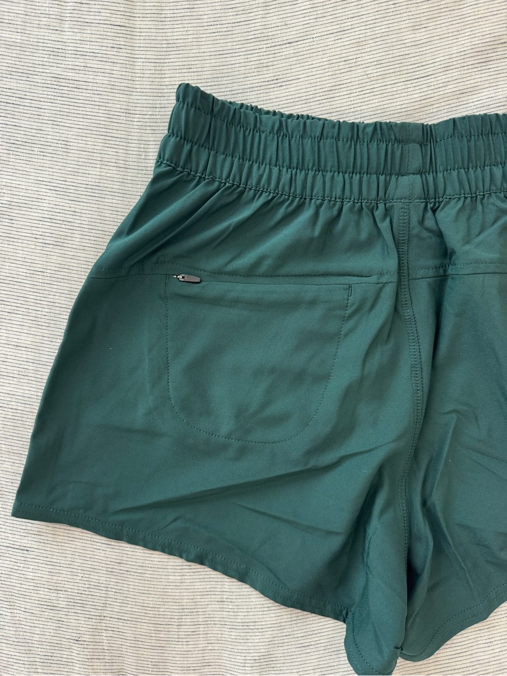 Vuori Forest "Grass" Green Women’s Active Shorts - Picture 6 of 7